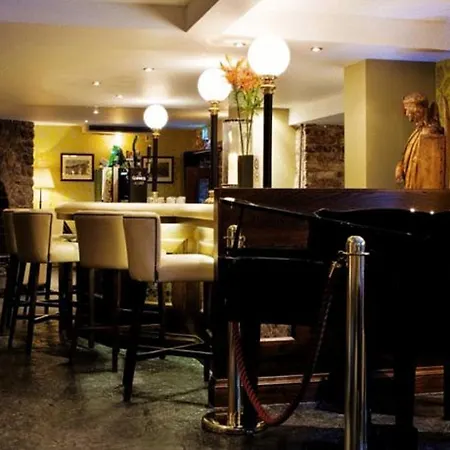 Fitzpatrick Castle 4*