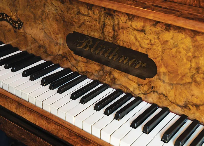 Fitzpatrick Castle 4*